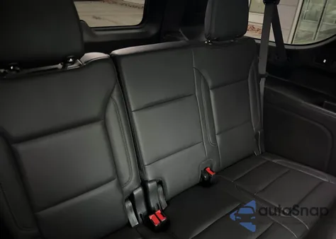 2022 Chevrolet Suburban 4Wd Z71 from USA, damaged, VIN 1GNSKDKD3NR147563